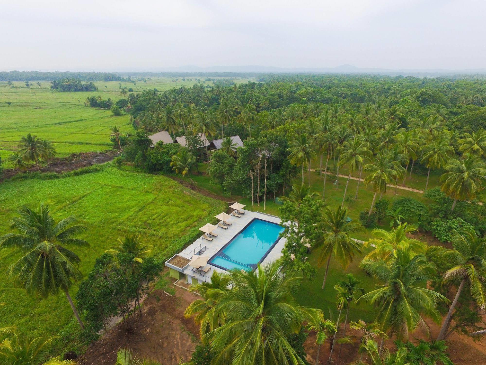 Miracle Resorts & Villas Polonnaruwa Exterior photo